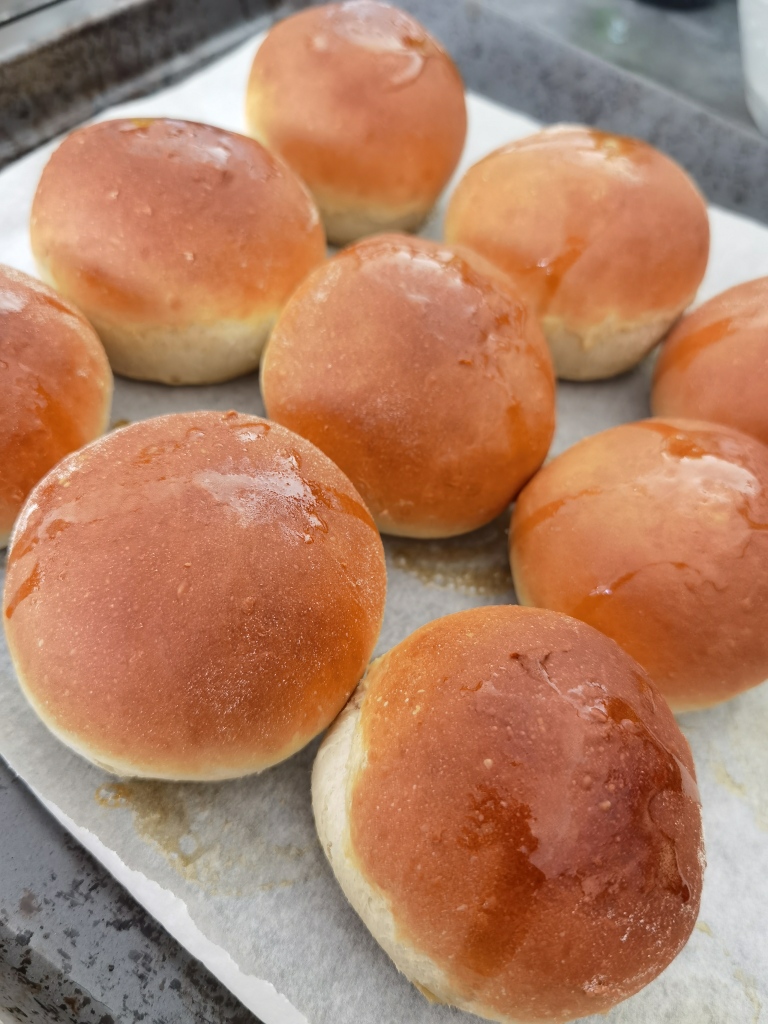 I call it lazy honey buns, no knead needed.